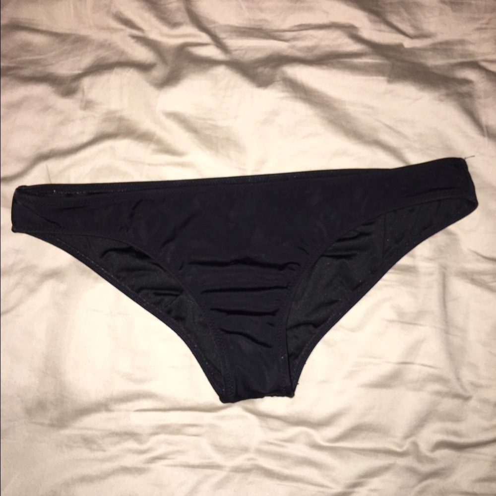 VICTORIA SECRET BIKINI BOTTOMS