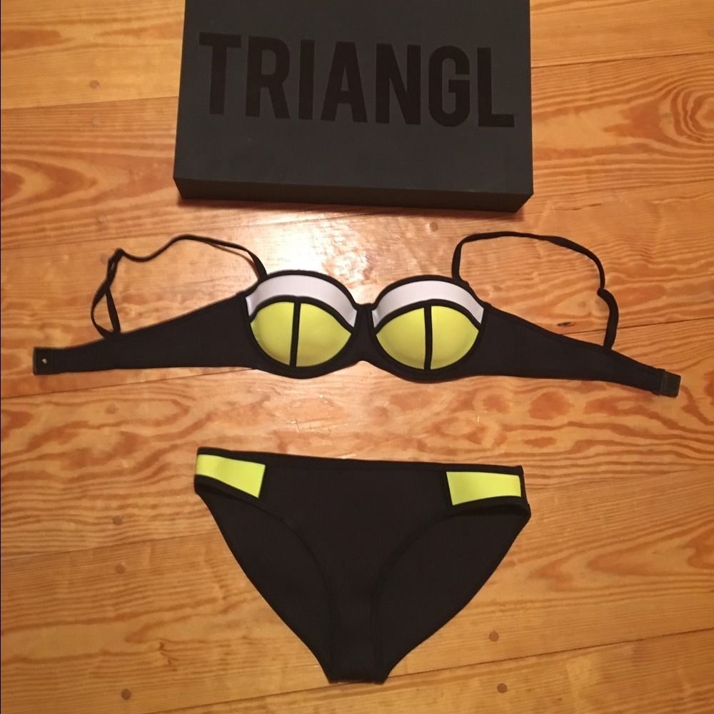 AUTHENTIC Triangl Bikini "Poppy"