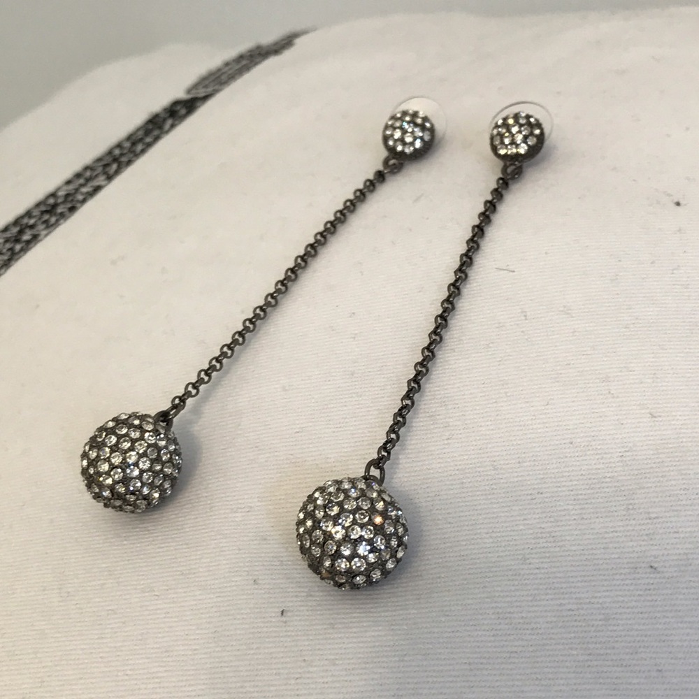 Bebe - Gunmetal Drop earrings! NWOT