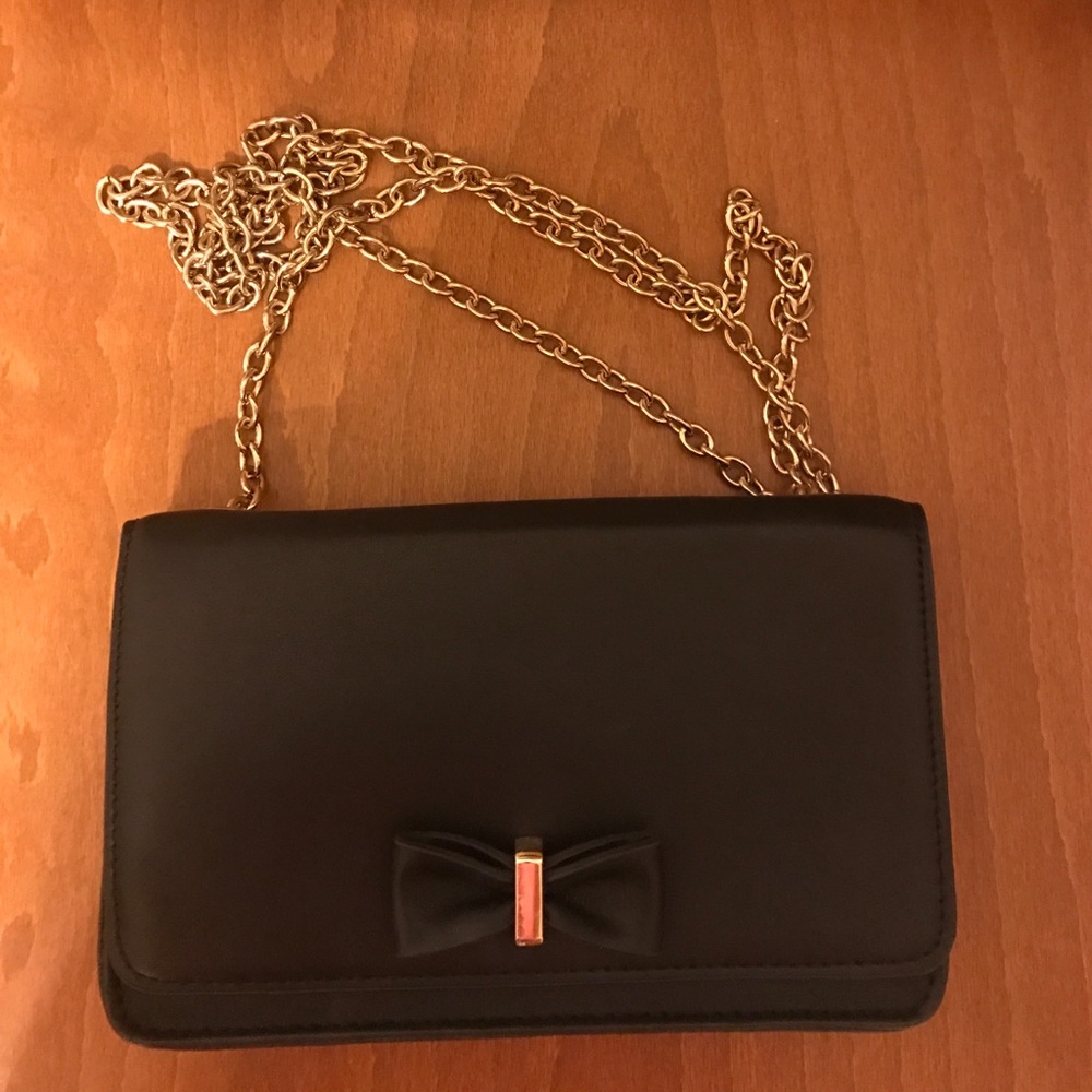 Small black purse
