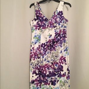 Colorful Casual/Workwear Dress in great condition