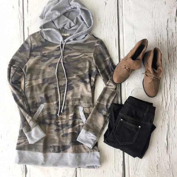 lulus Tops - HUGE Bloggers Closet Sale ππ»πβπΌ lulus Tops - HUGE Bloggers Closet Sale ππ»πβπΌ