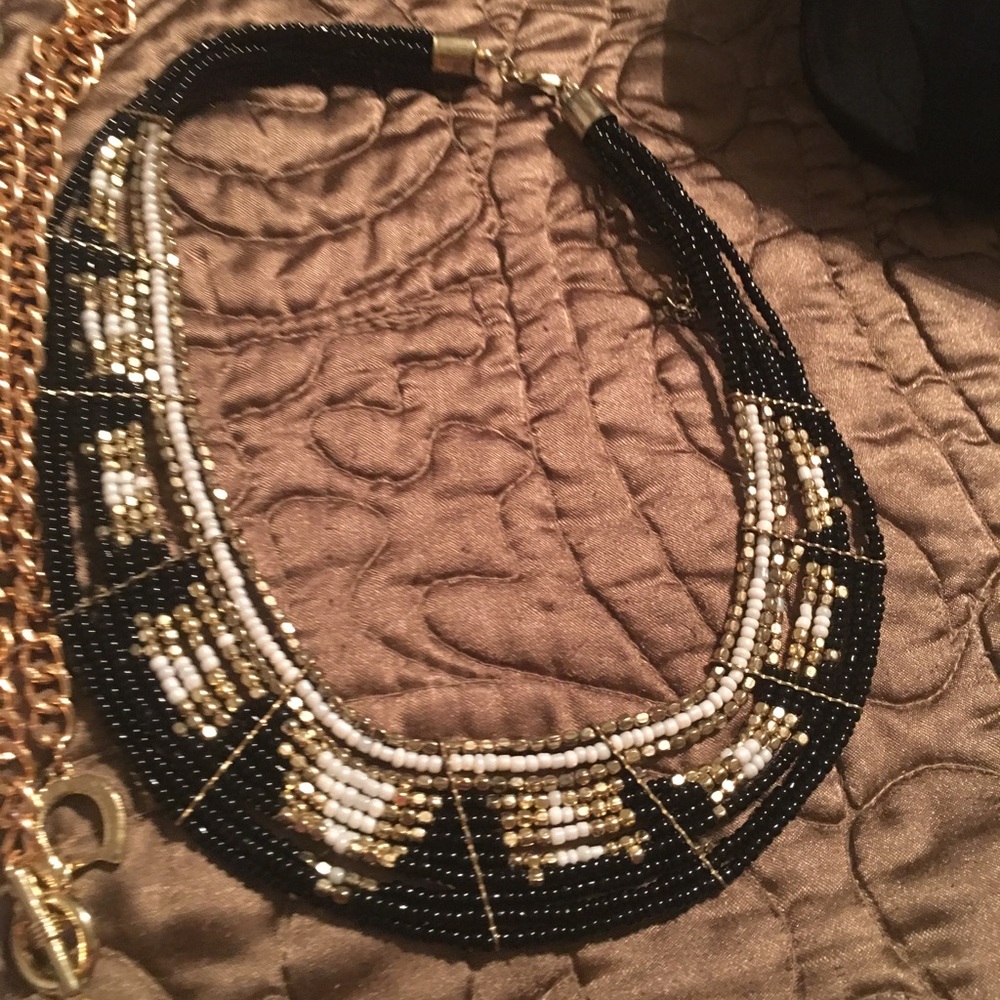 Necklace bundle - Picture 3 of 3