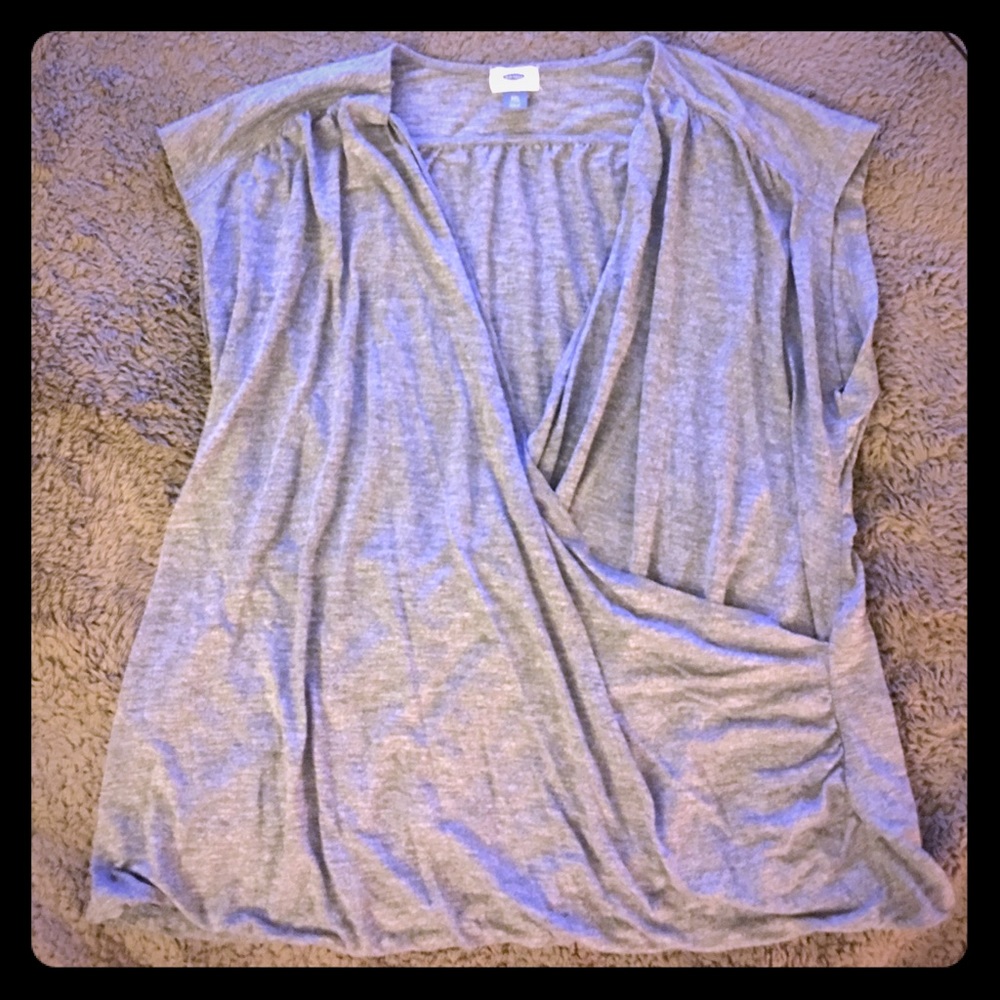 💐Scoop Neck Shirt‼️BUNDLE ME