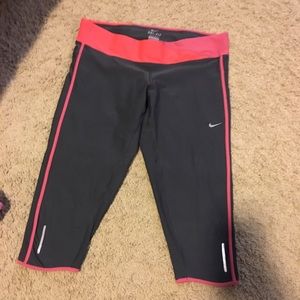 Nike dri fit capris