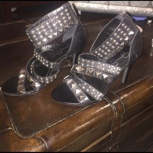 Jessica Simpson heels