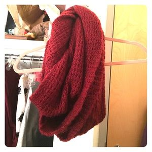 Maroon scarf