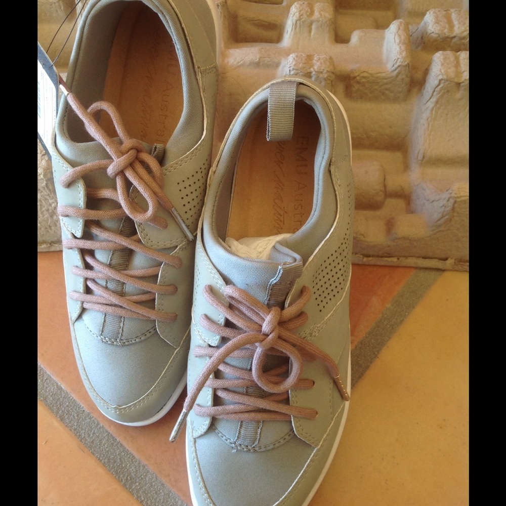 Emu Australia sport shoes.