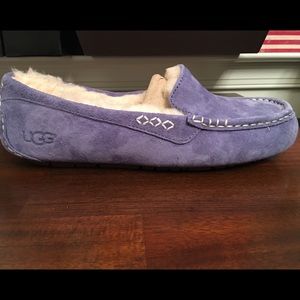 Ugg Slippers Size 9. Brand new, never worn!