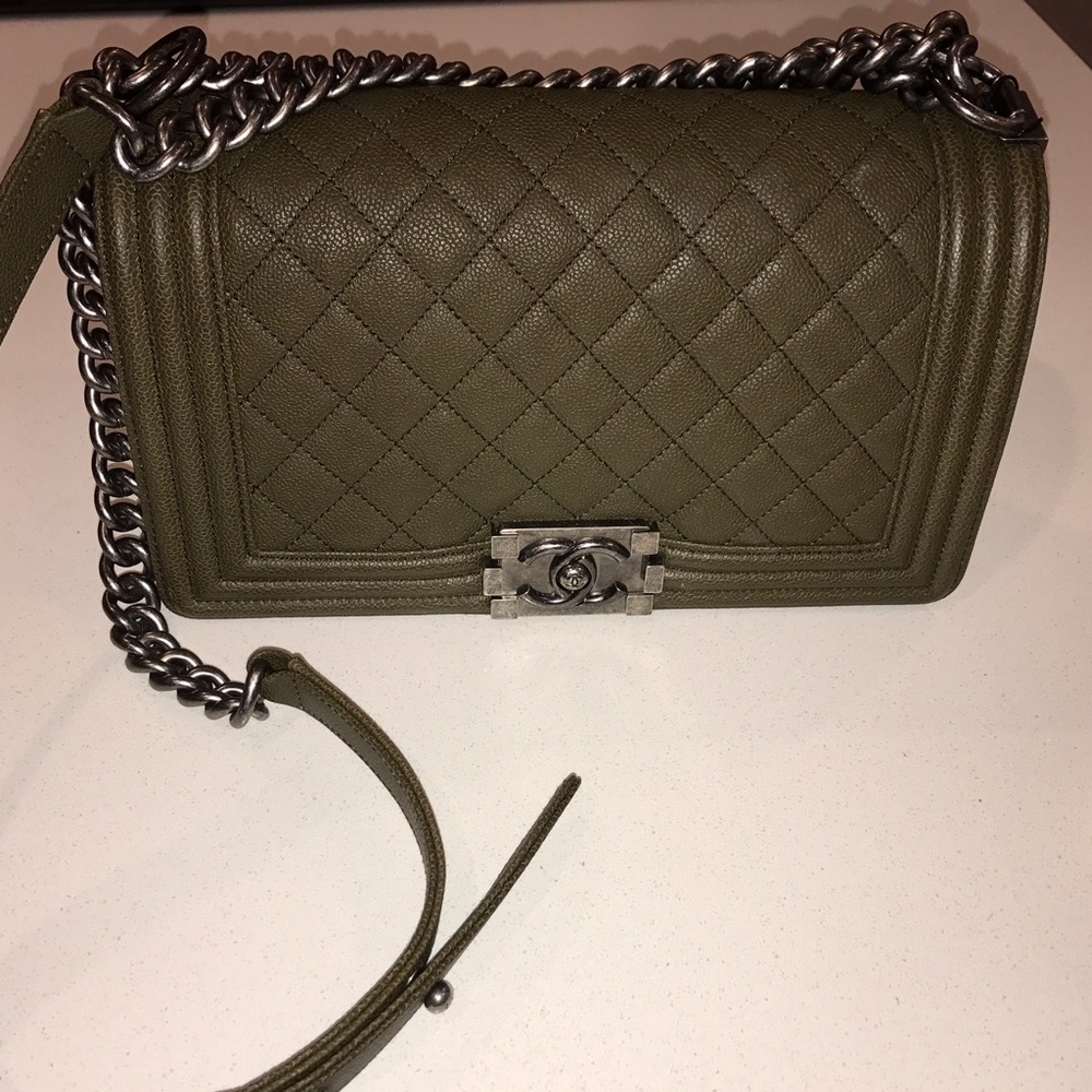 Sold!!! Chanel boy bag - Army green SOLD!!!❤️❤️