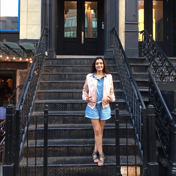 Siddhi - Picture 4 of 5