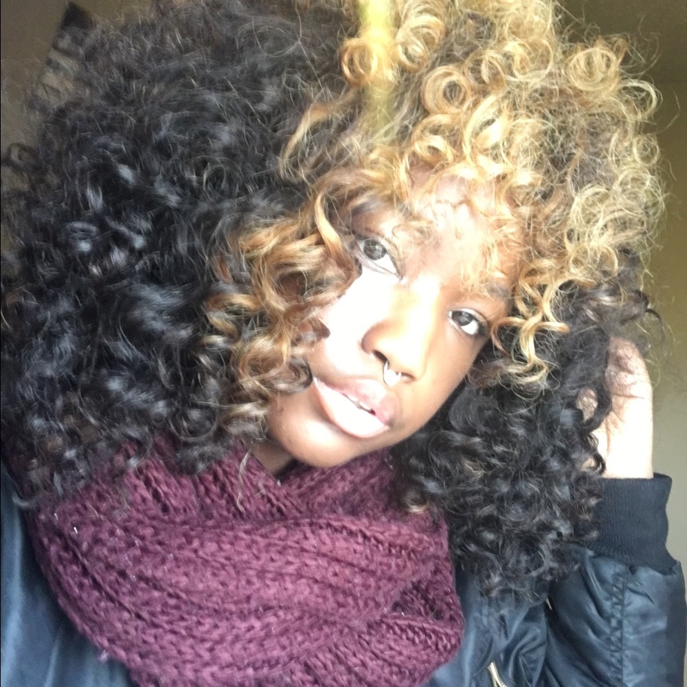 Meet your Posher, Melina