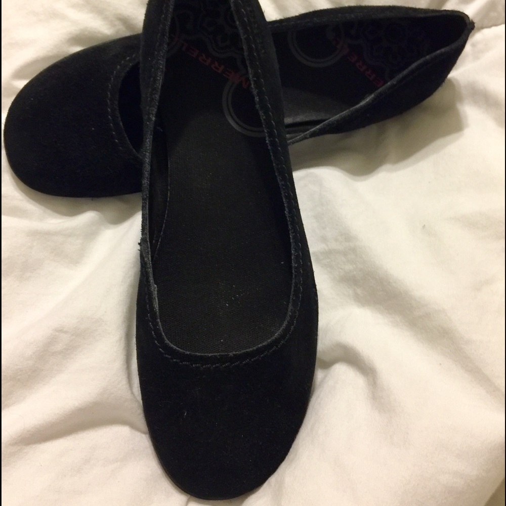 Merrell suede flats.