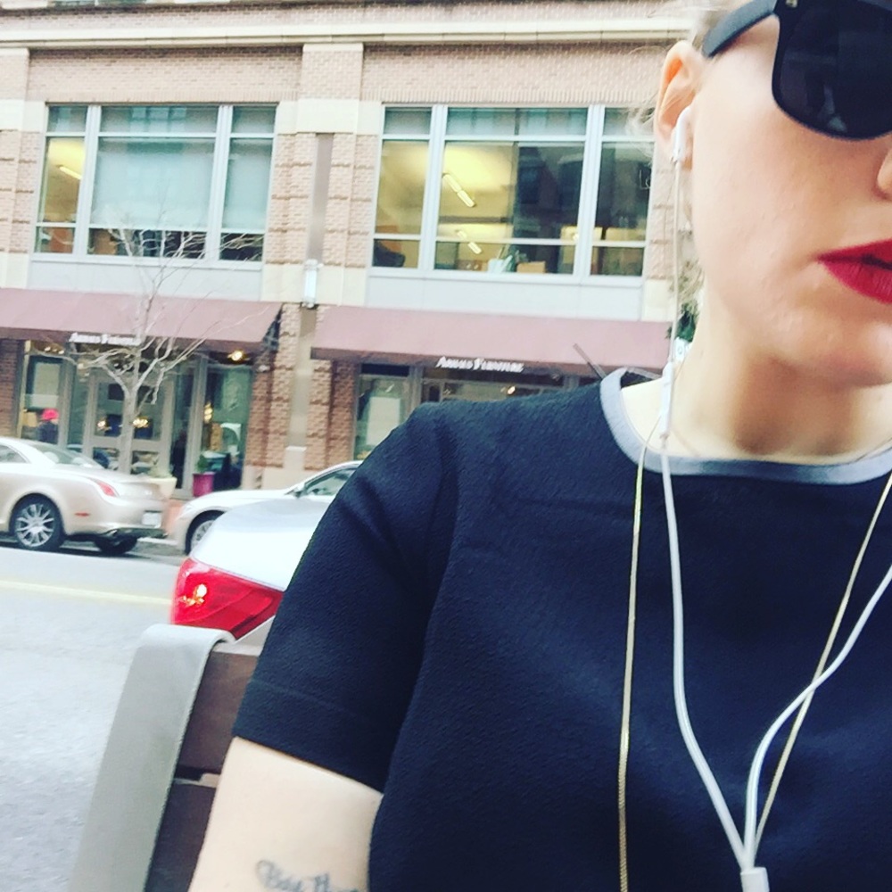 Meet your Posher, Julia