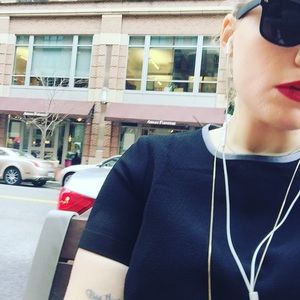 Meet your Posher, Julia