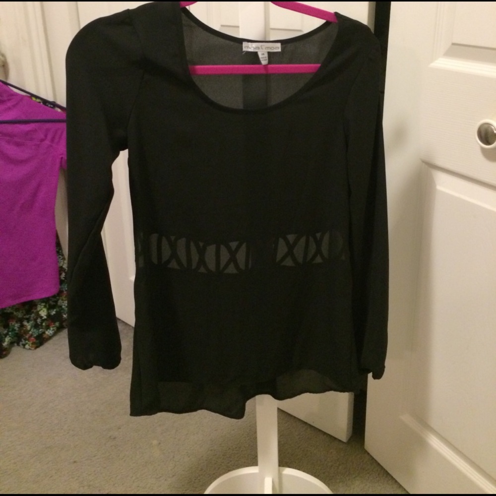 MoaMoa Sheer top
