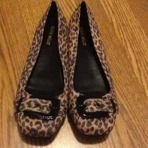 Super cute animal print flats