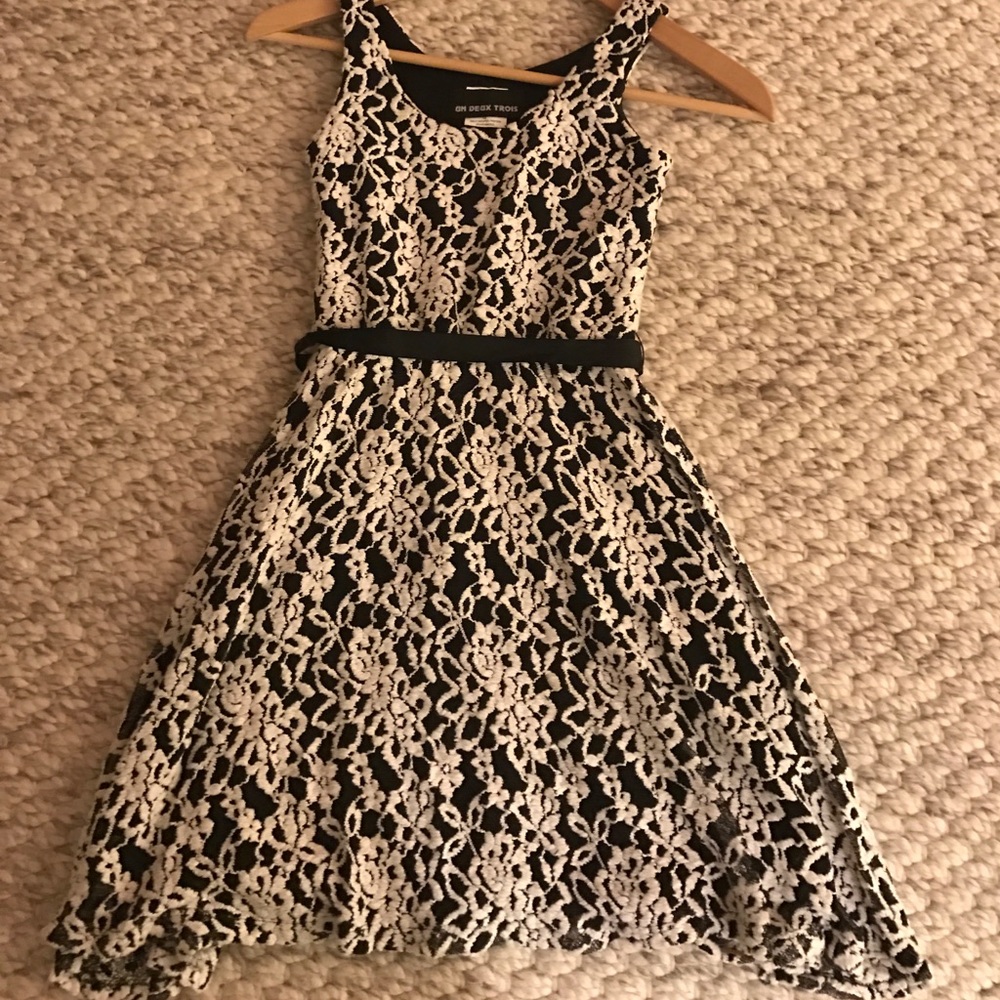Un deux trois dress Hardlyused very good condition