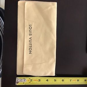 Like new Louis Vuitton dust bag for wallet