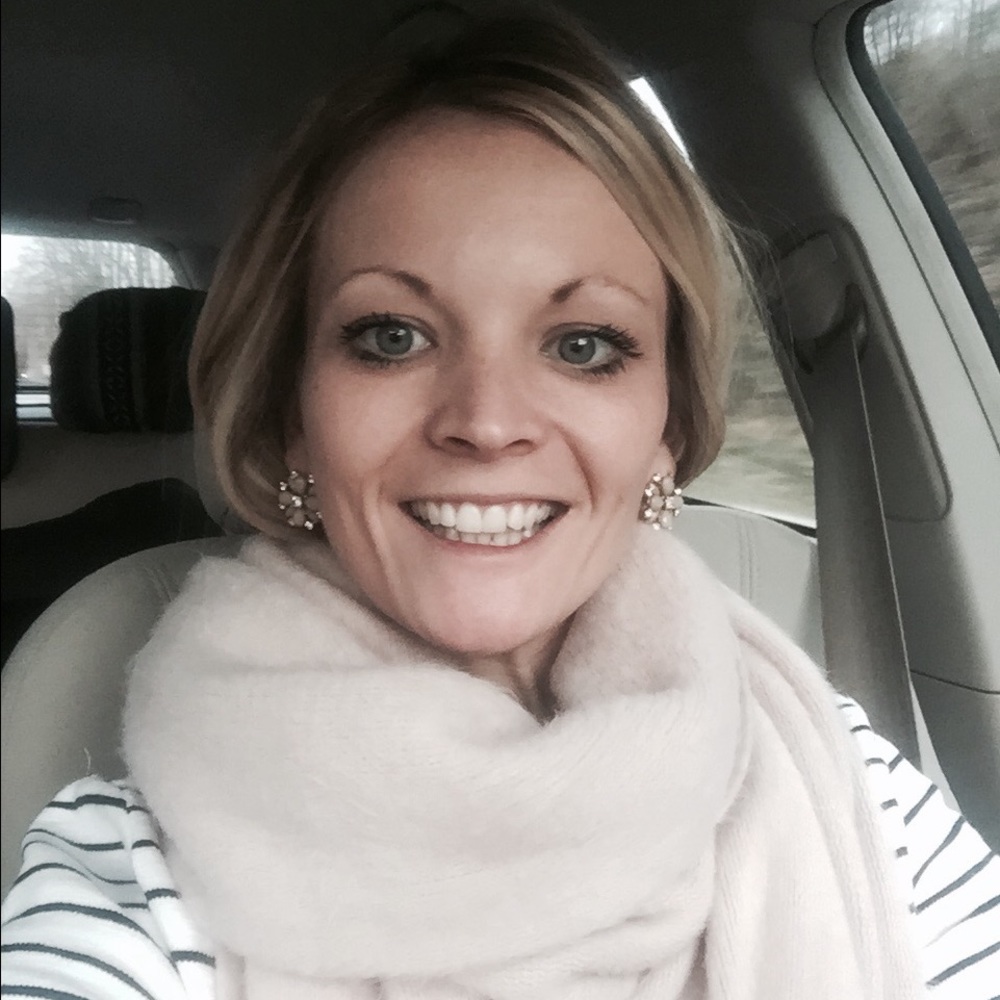 Meet your Posher, Hali