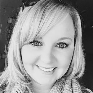 Meet your Posher, Savannah