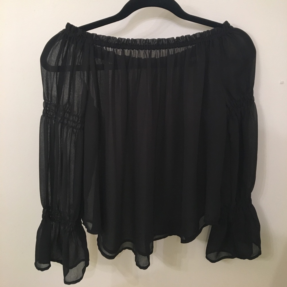 👄 Nasty Gal 👄Shear Off the Shoulder Top