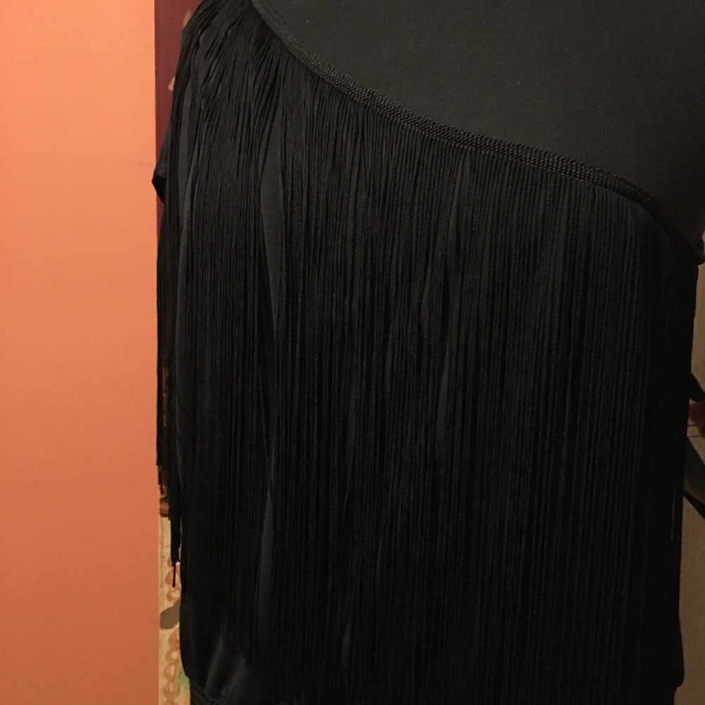 💋Sexy One Shoulder Fringe Top💋 - Picture 3 of 6