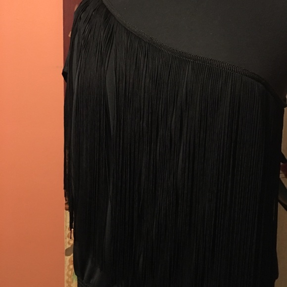 💋Sexy One Shoulder Fringe Top💋 - Picture 3 of 6