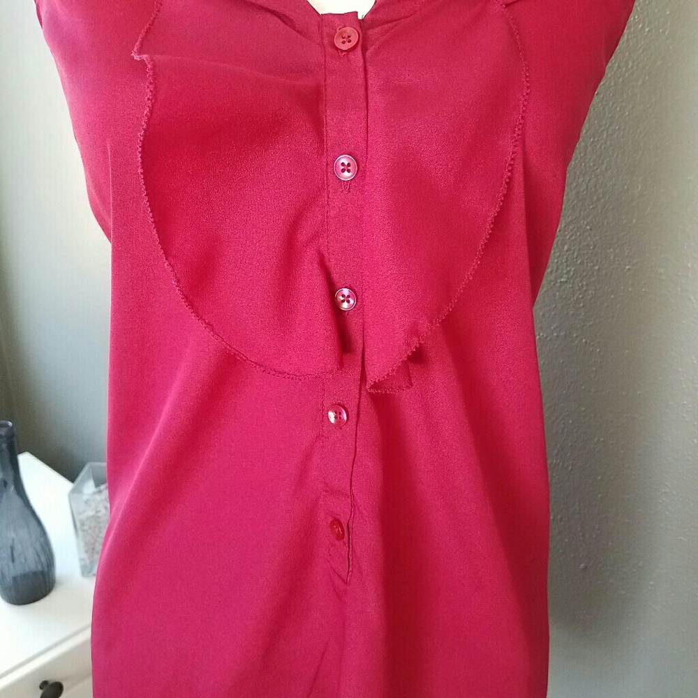 Sleeveless Magenta Blouse-Ruffle/Button Front - Picture 4 of 5