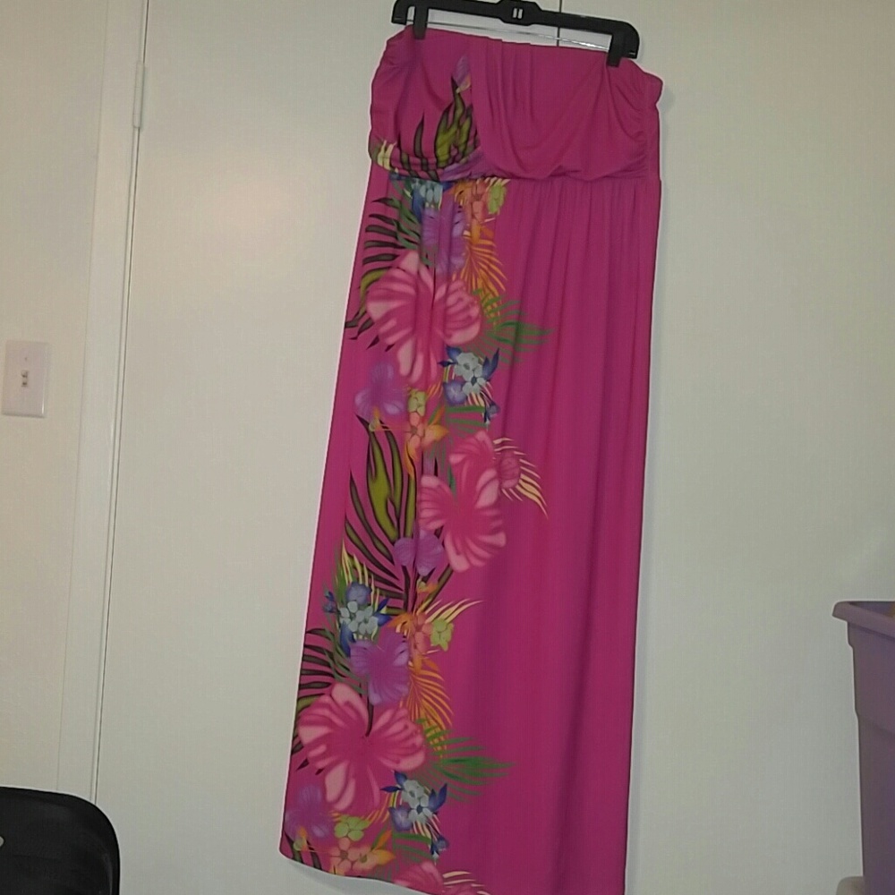 Hawaiian print maxi dress