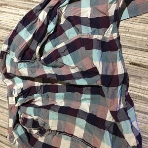 Old navy plaid button down shirt