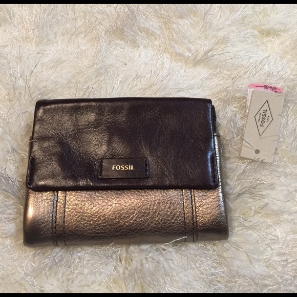 Fossil Handbags - Fossil leather wallet