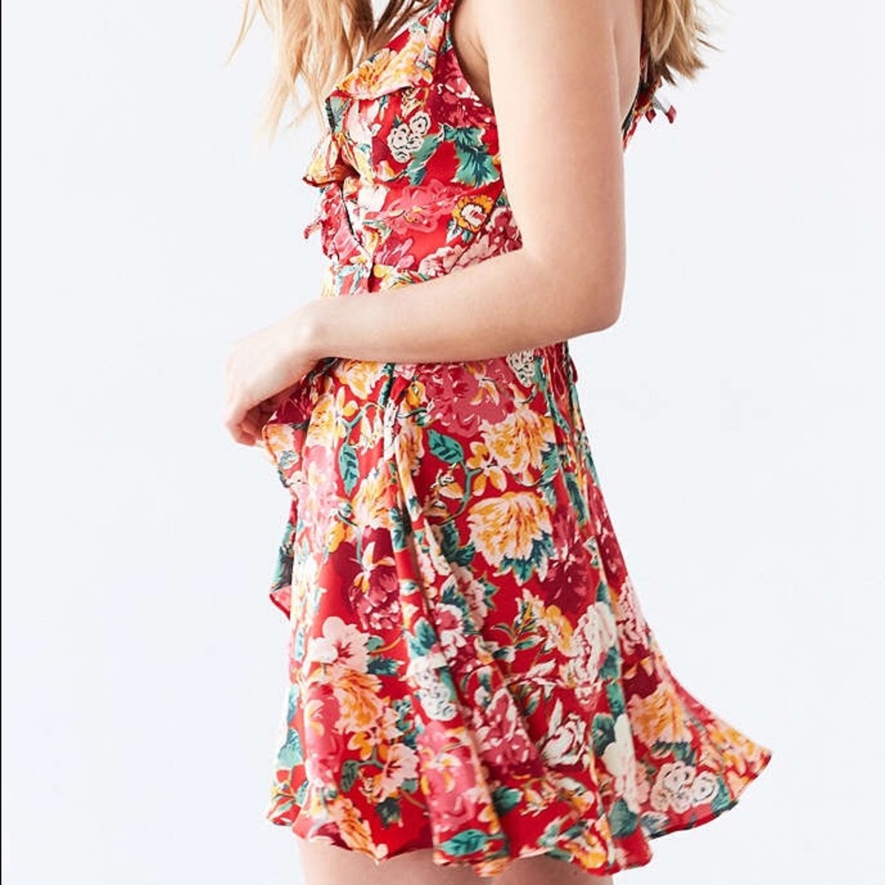 Floral Boho Ruffle Wrap Mini Summer Dress 🌸🌺 - Picture 2 of 6