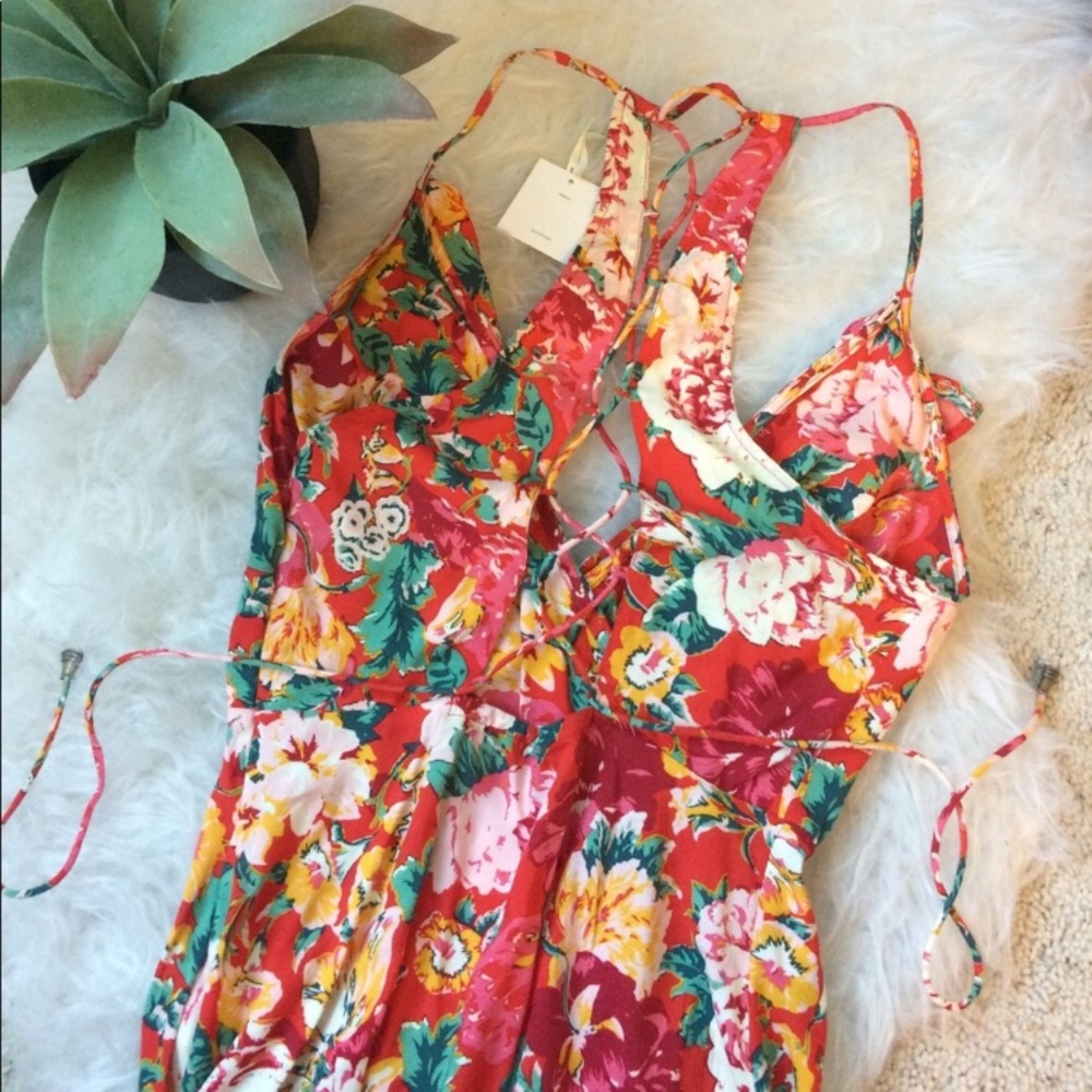 Floral Boho Ruffle Wrap Mini Summer Dress 🌸🌺 - Picture 6 of 6