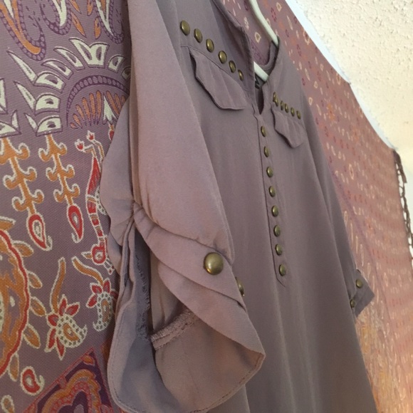 Chiffon shirt with embellishments! Size S - Picture 3 of 4
