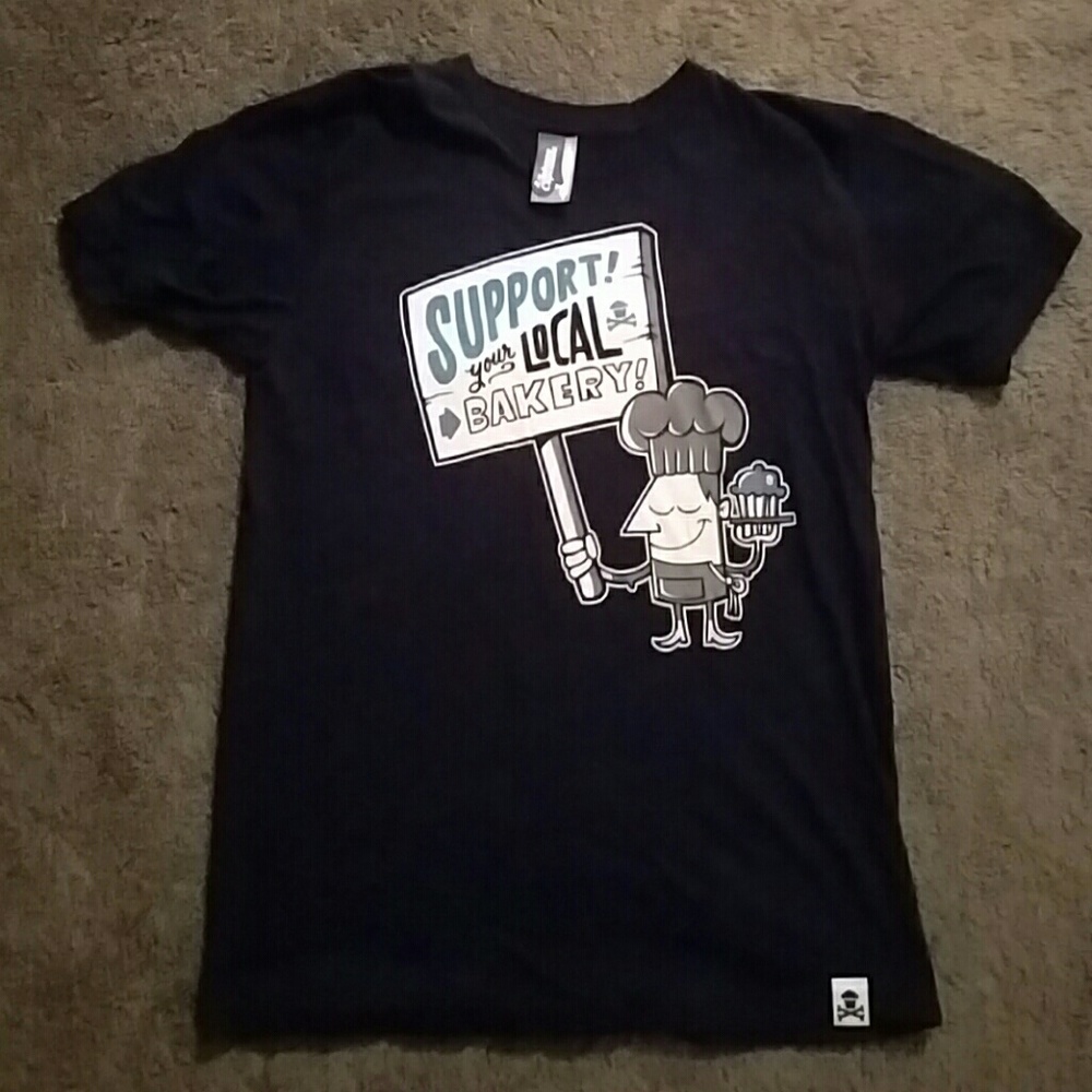Johnny Cupcakes T shirt