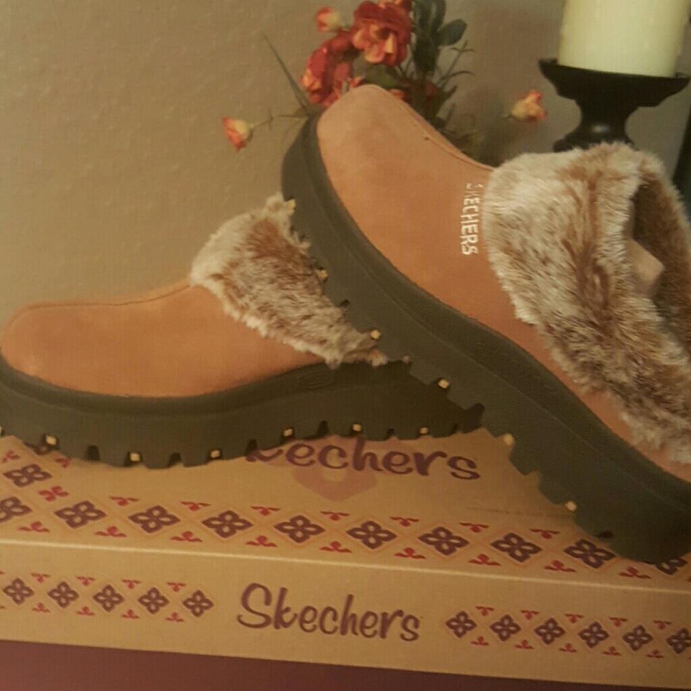 Skechers fortress clogs