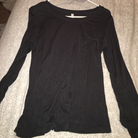 Cute dark great top with pocket - Picture 1 of 3