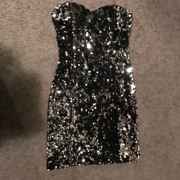black and silver bodycon dress