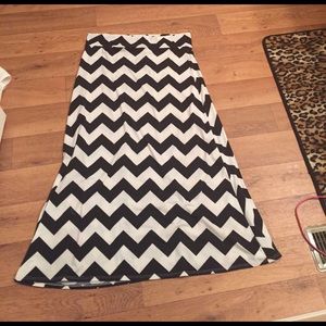 Chevron Maxi skirt