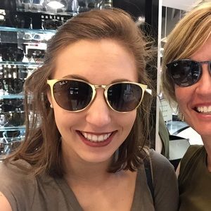 Meet your Posher, Taylor