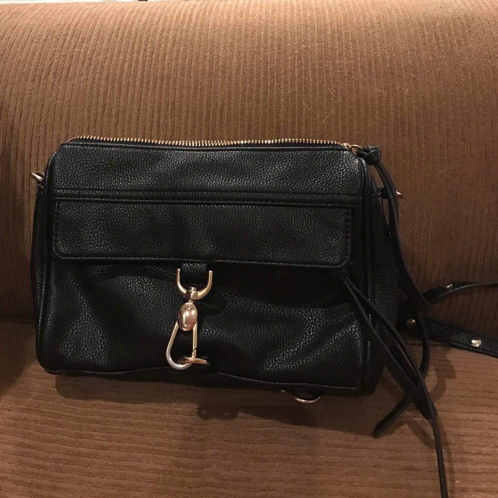 Black, Non Name Brand Satchel