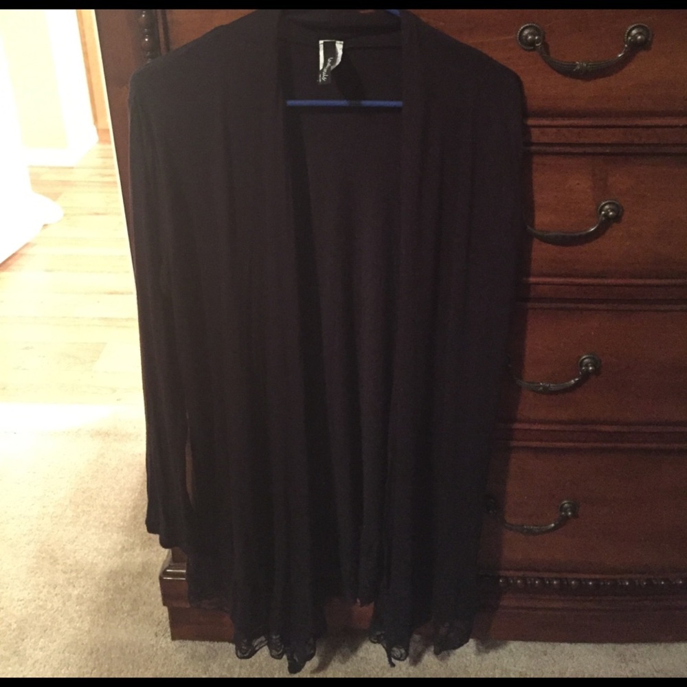 Cardigan with lace