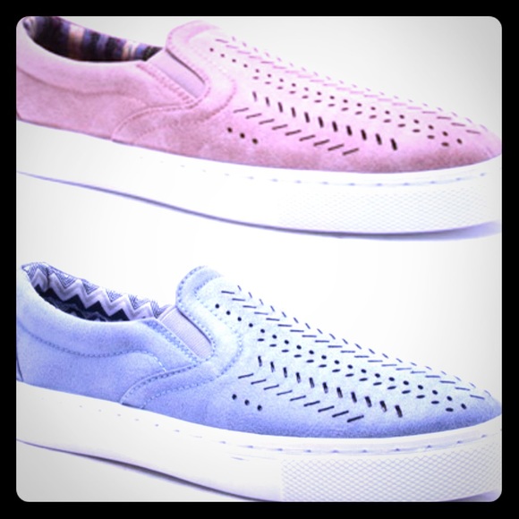 Host Pick! 💙Ice Blue Flat Slip-On Shoes - Picture 1 of 3