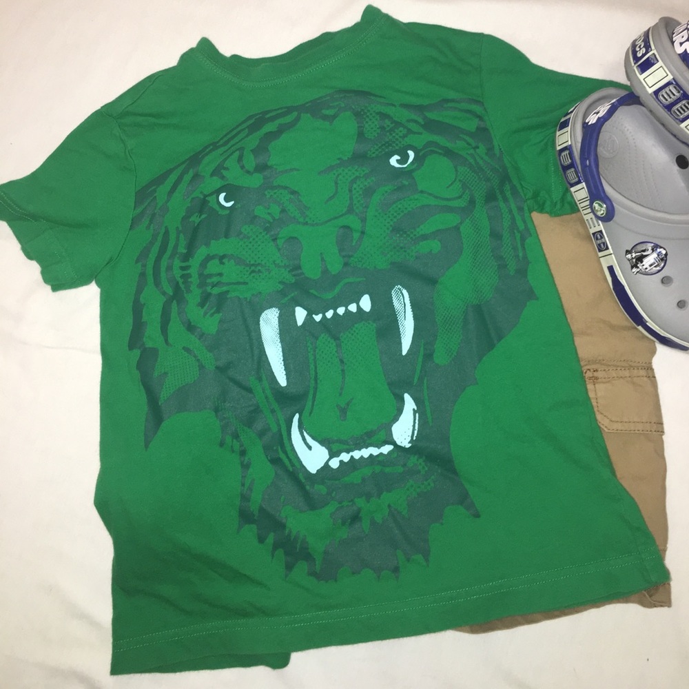 Children's Place Tiger tee (M 7/8)