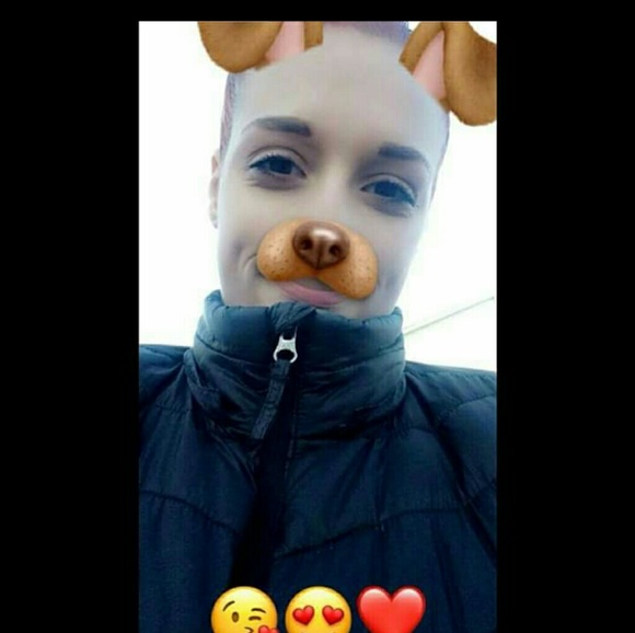 Meet your Posher, Ariel - Picture 1 of 1