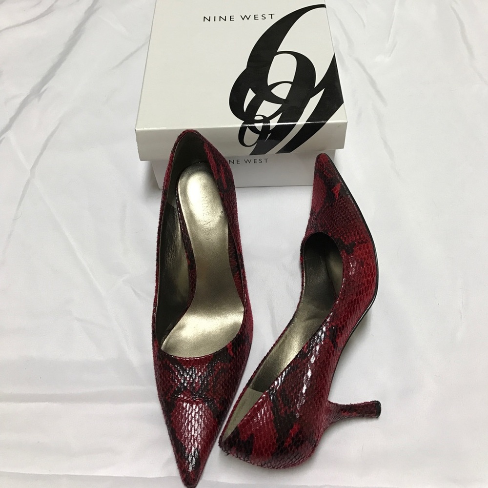 Nine West pumps