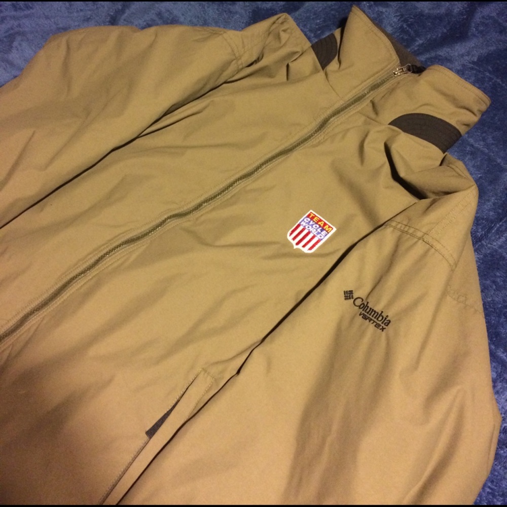 Rare Columbia vertex