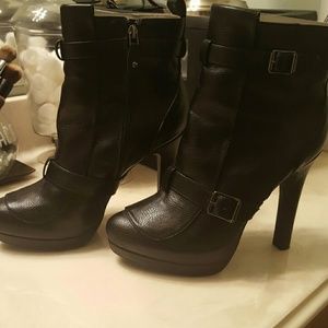 Barely worn black boots