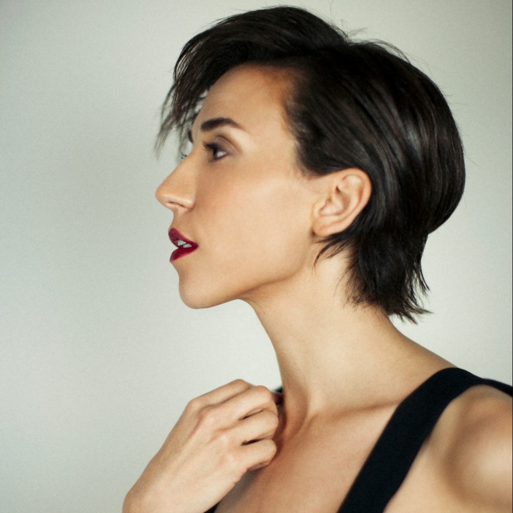 Meet your Posher, Larissa